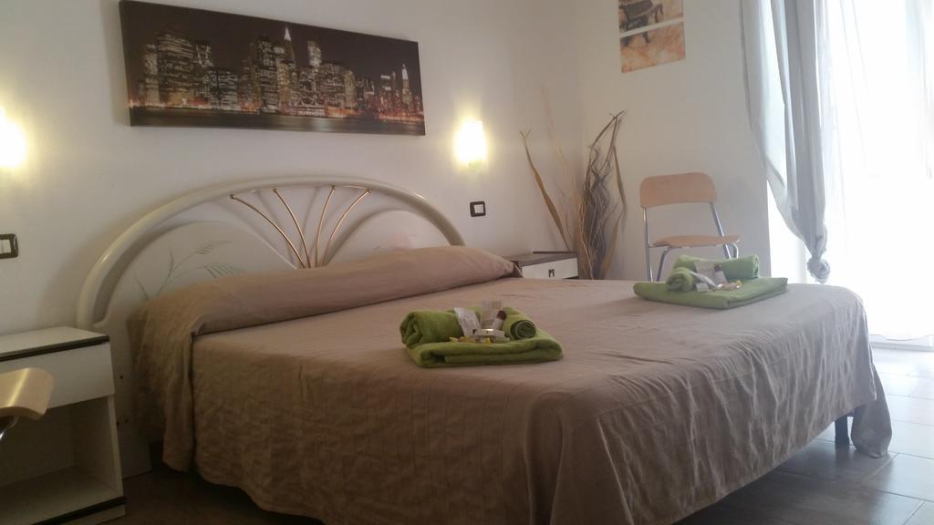 Casa Vacanze Vale Алгеро Екстериор снимка